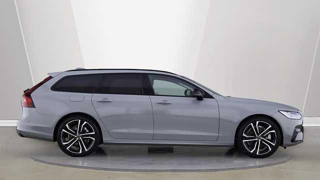 Used Volvo V90 Ultra 455 HP (334 kW) 2025 Estate