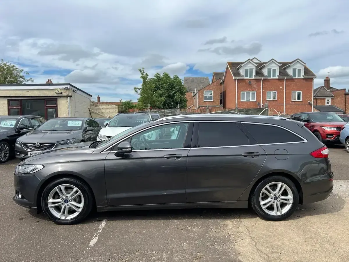Used Ford Mondeo Titanium 180 HP (132 kW) 2015 Grey Estate