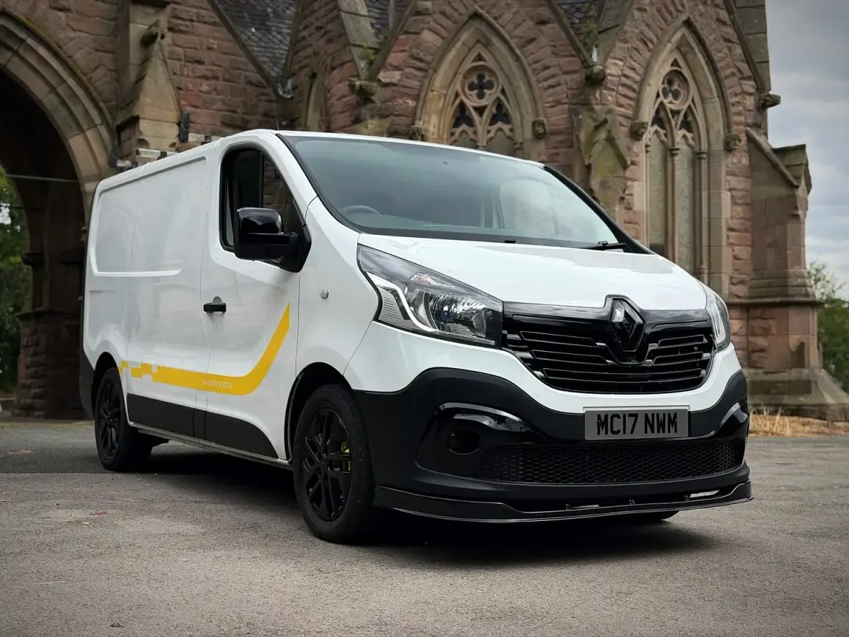 Used Renault Trafic Business 2017 White MPV
