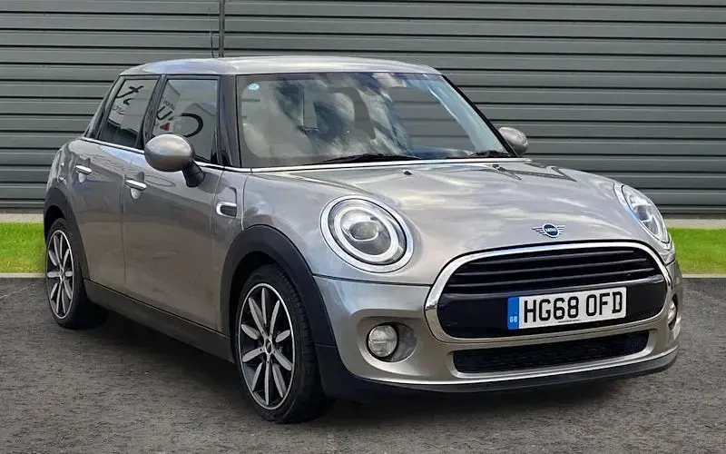 Used Mini Cooper Hatch 136 HP (100 kW) 2018 Hatchback