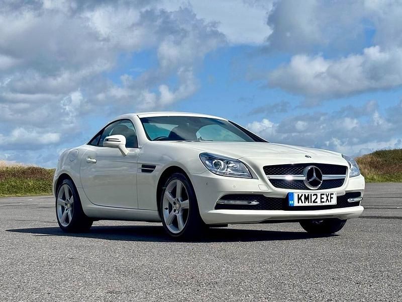 White Used 2012 Mercedes SLK200 Cabriolet | £9,990 (Fair price) - Image 1/4
