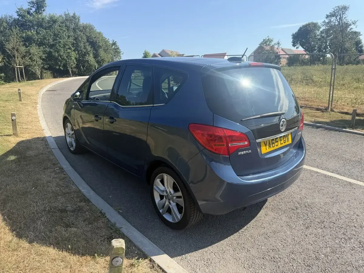 Used Vauxhall Meriva 2016 Blue MPV