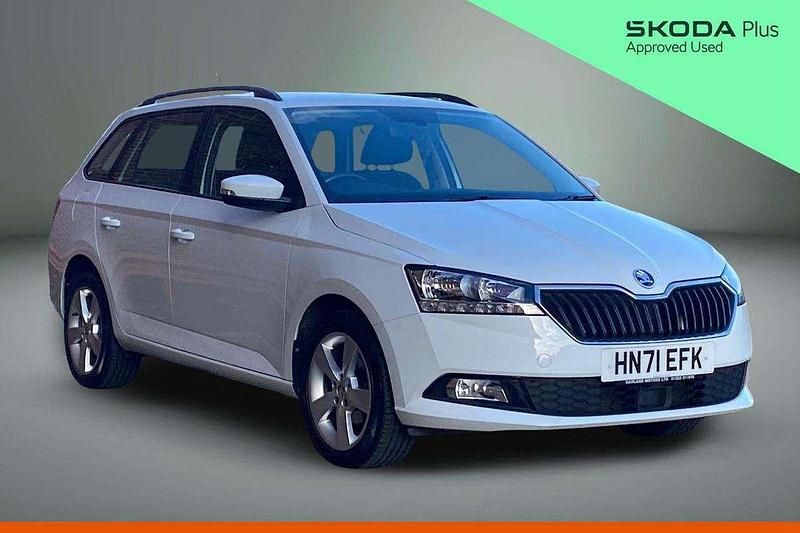 White Used 2022 Skoda Fabia SE L Estate | £13,600 (Fair price) - Image 1/4