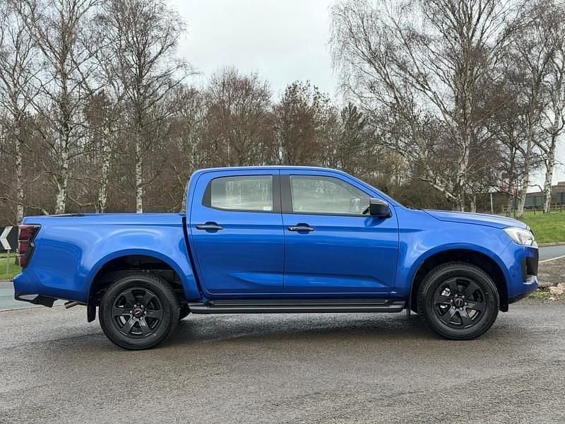 New Isuzu D-Max 2025 Biarritz blue Pickup
