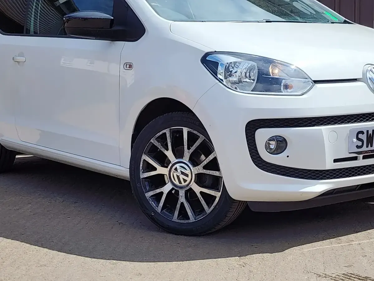 Used VW up! Groove 2014 White Hatchback