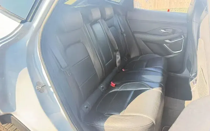 Used Jaguar E-Pace R-Dynamic 180 HP (132 kW) 2019 White SUV