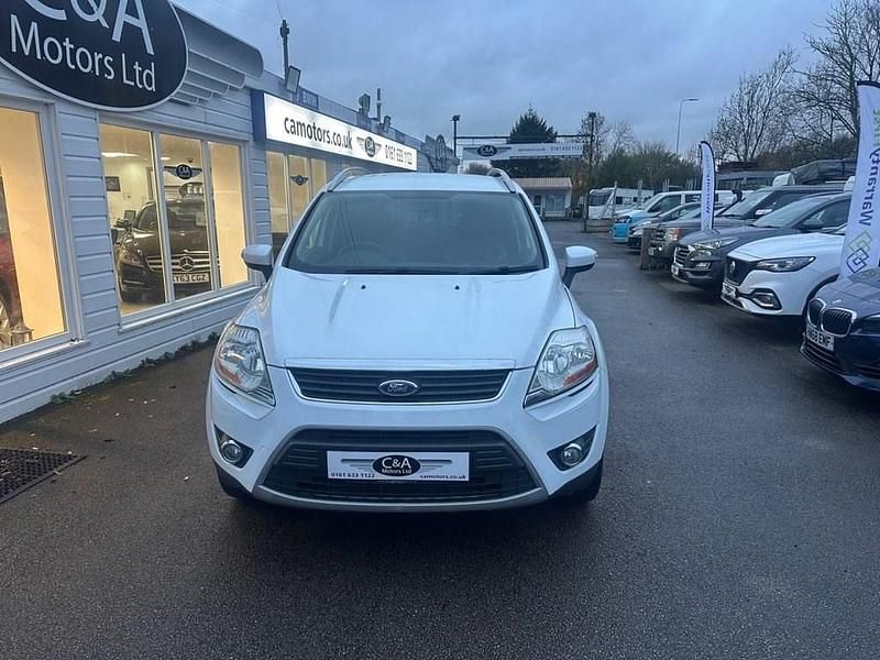 Used Ford Kuga Zetec 140 HP (102 kW) 2012 White SUV