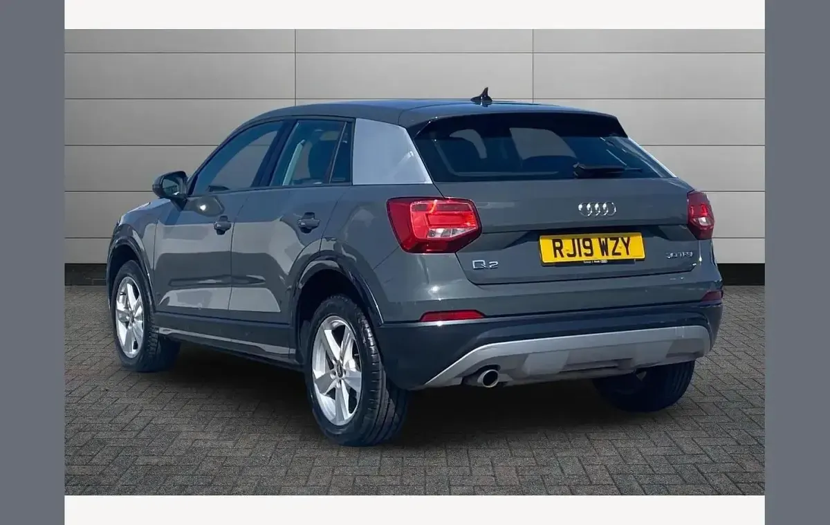 Used Audi Q2 Sport 116 HP (85 kW) 2019 Grey SUV