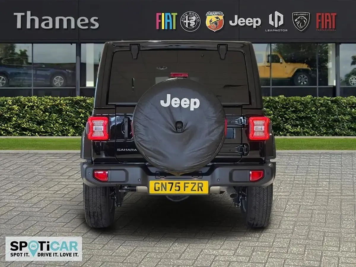 Nuevo Jeep Wrangler Sahara 268 CV (197 kW) 2025 Negro SUV