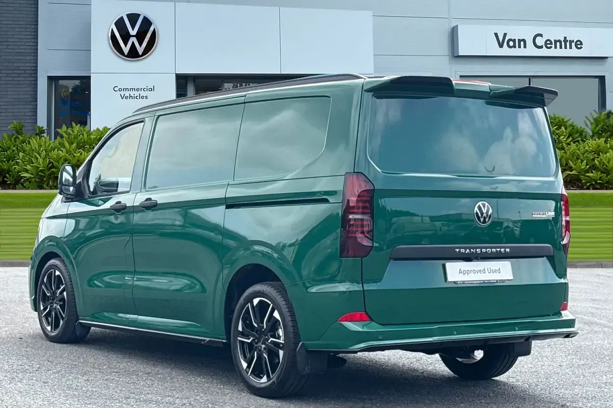 New VW T7 Sportline 2026 Green Van