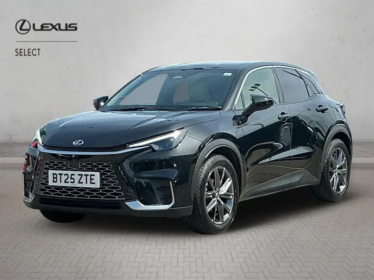 Used Lexus LBX 136 HP (100 kW) 2025 Black SUV