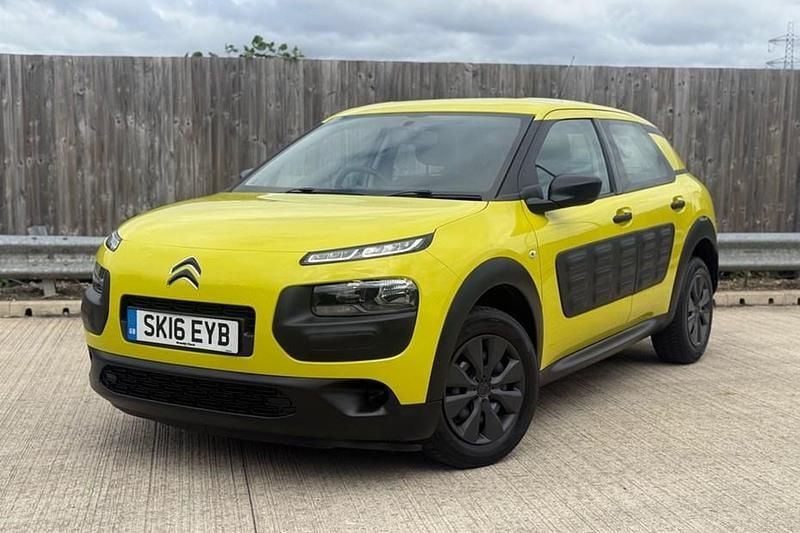 Yellow Used 2016 Citroën C4 Cactus PureTech Hatchback | £3,990 (Good price) - Image 1/1