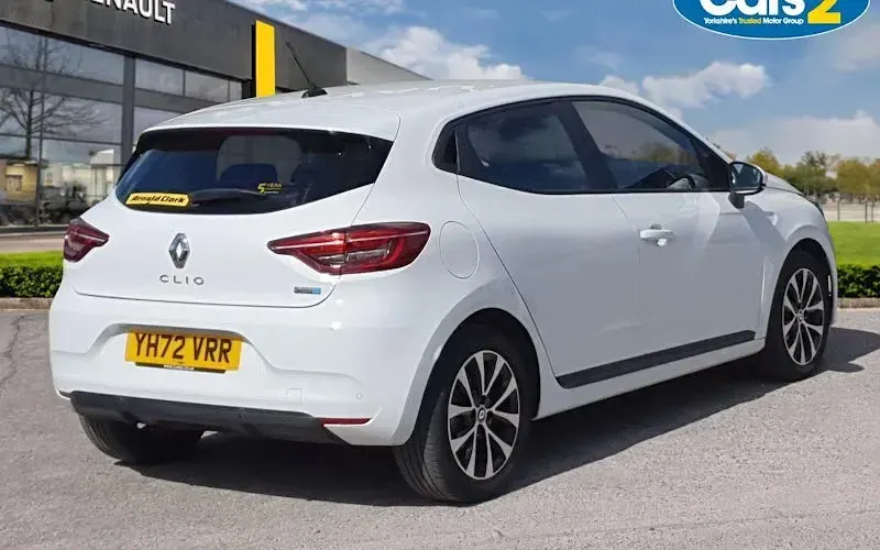 Gebraucht Renault Clio V Iconic 140 PS (102 kW) 2022 Weiß Kleinwagen