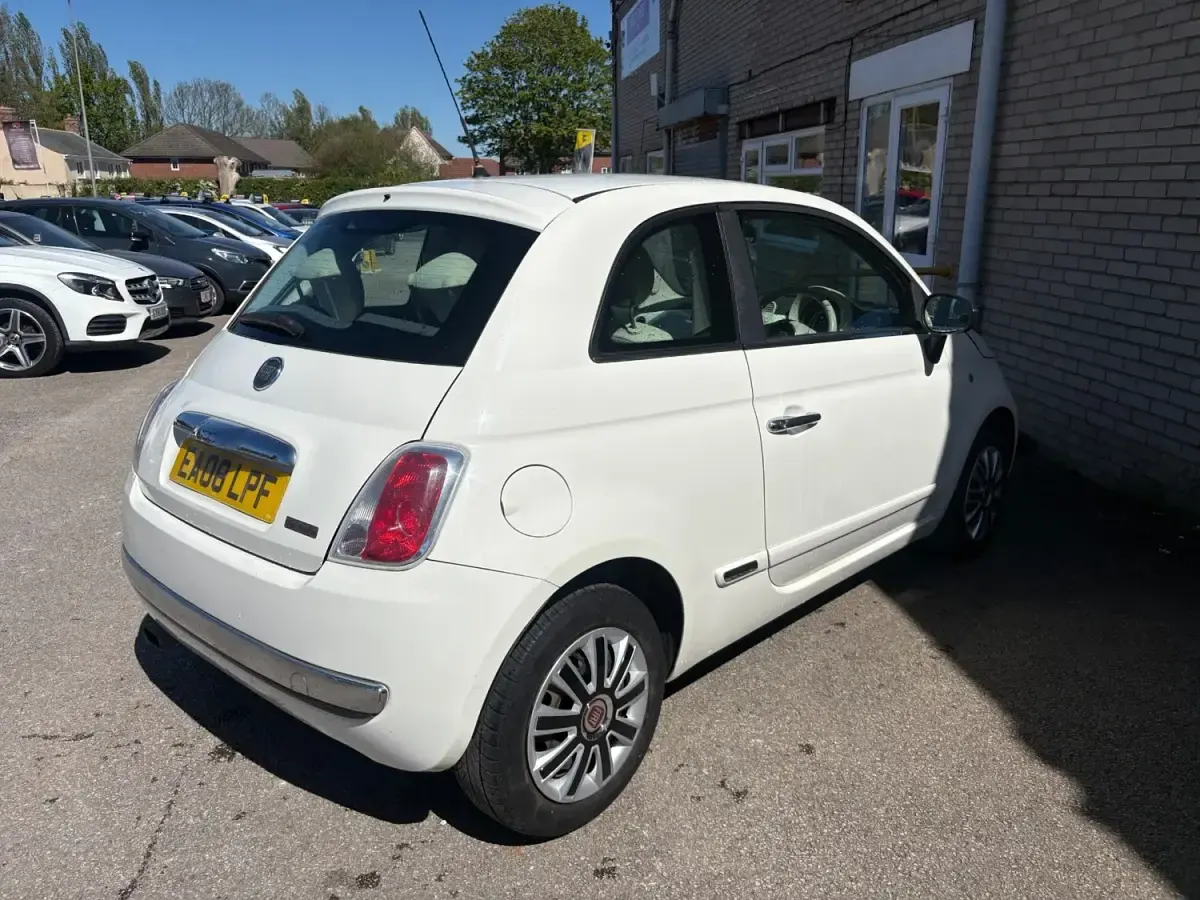Usado Fiat 500 Pop 69 HP (50 kW) 2008 Branco Citadino