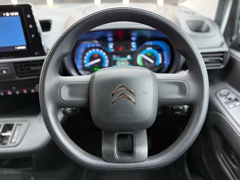 Used Citroën e-Berlingo 50 kW (68 HP) 2022 White MPV