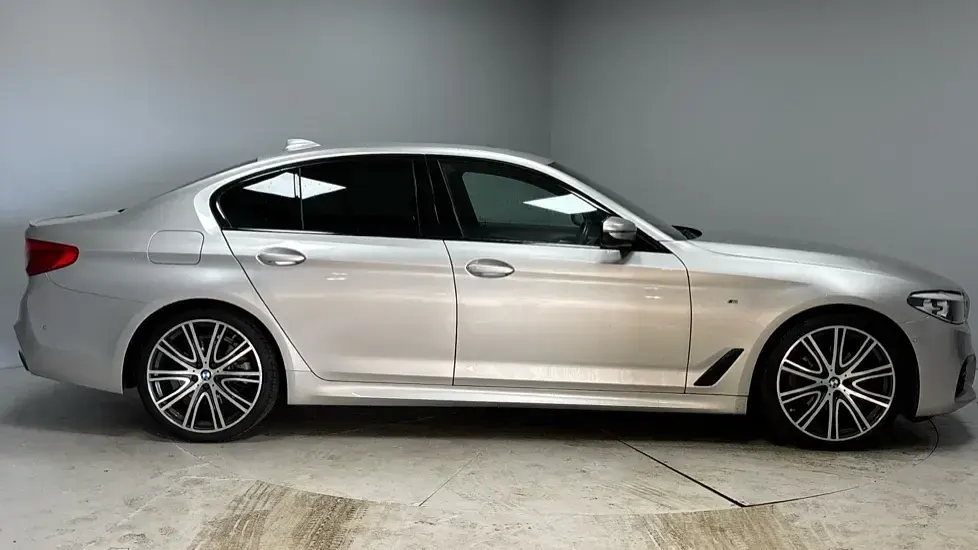 Usado BMW 520 M Sport 187 CV (137 kW) 2019 Plateado