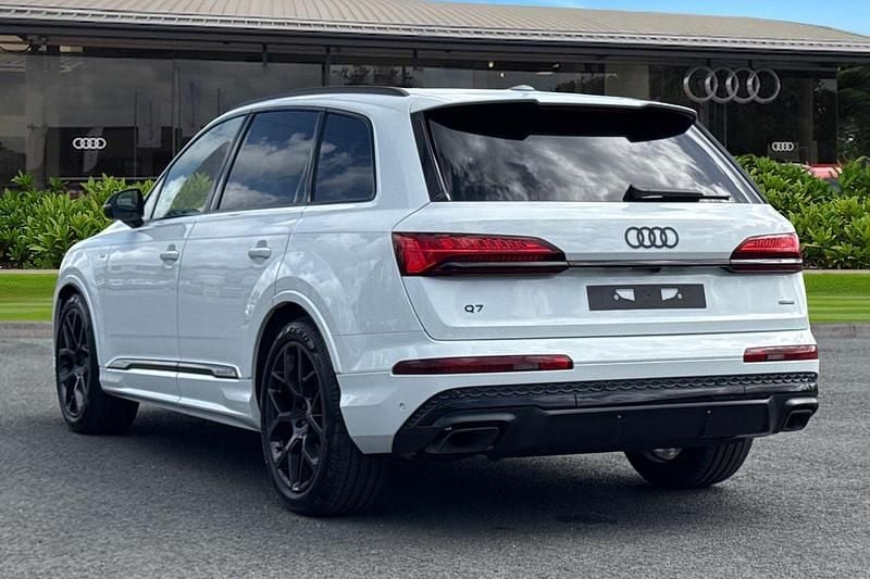New Audi Q7 Black Edition 2026 White SUV