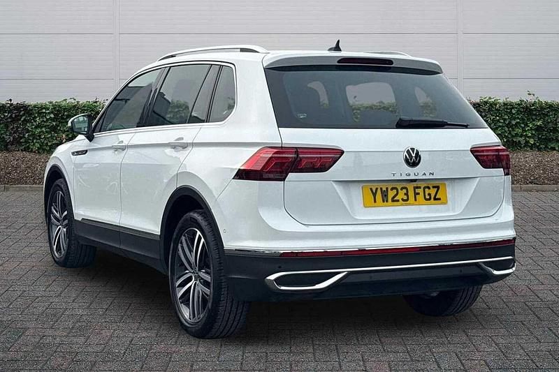 Used VW Tiguan Elegance 150 HP (110 kW) 2023 White SUV