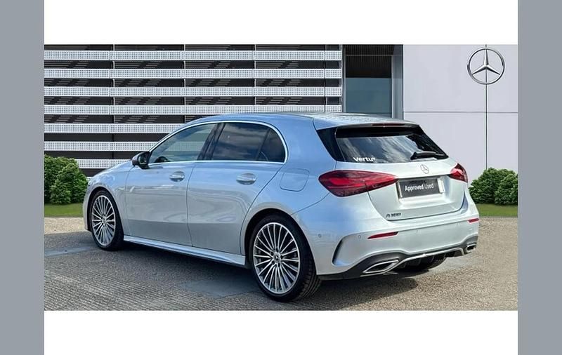 Used Mercedes A180 AMG Line Premium Plus 150 HP (110 kW) 2024 Silver Hatchback