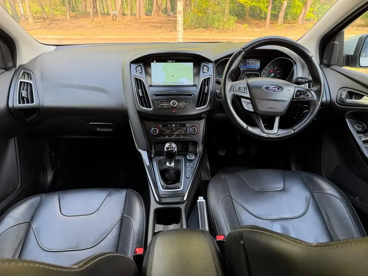 Usado Ford Focus Titanium X 150 HP (110 kW) 2017 Prateado Citadino