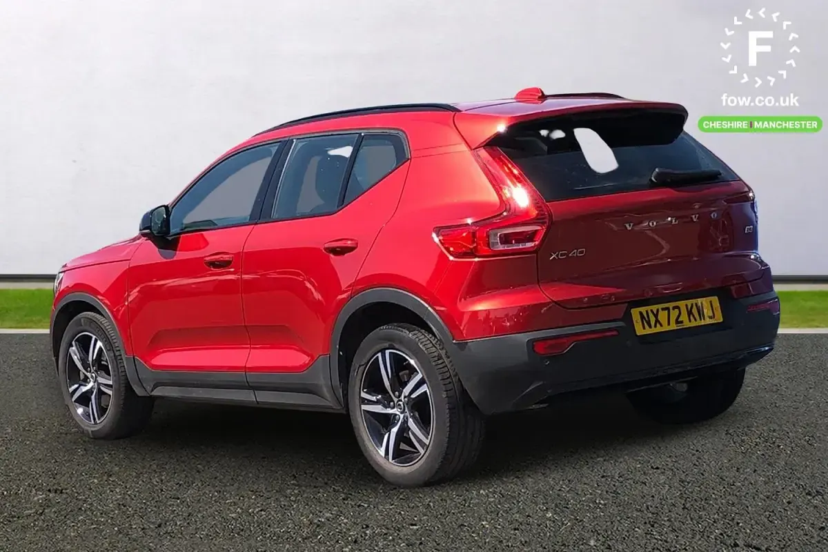 Used Volvo XC40 Plus 163 HP (119 kW) 2023 Red SUV
