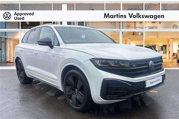 White Used 2024 VW Touareg Black Edition SUV | £49,995 (Fair price) - Image 1/4
