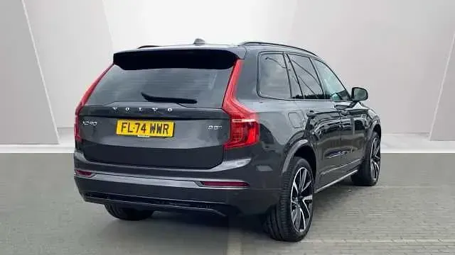 Used Volvo XC90 Plus 247 HP (181 kW) 2025 SUV