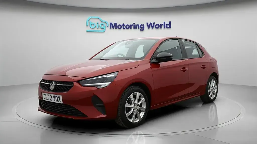 Usado Vauxhall Corsa Design Edition 75 HP (55 kW) 2023 Vermelho Citadino