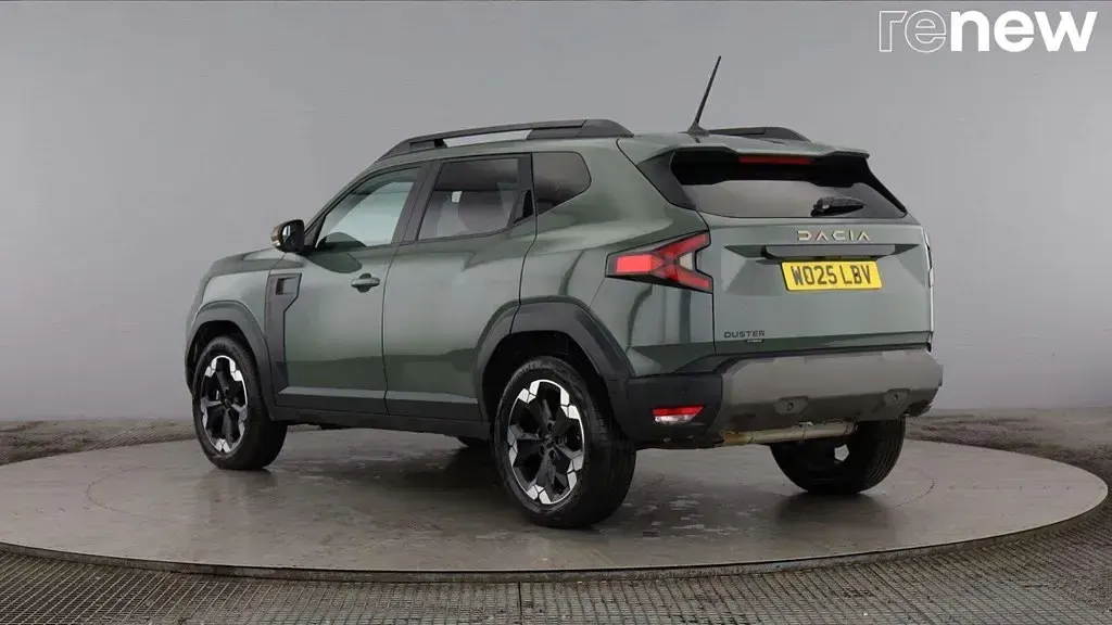 Used Dacia Duster Extreme 2025 Green Estate