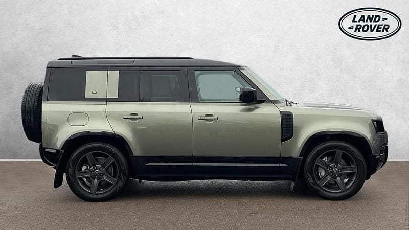 Used Land Rover Defender SE Dynamic 404 HP (297 kW) 2022 Green SUV