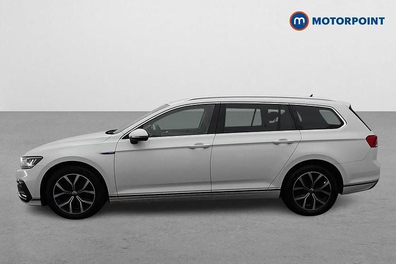Used VW Passat GTE 2021 White Estate