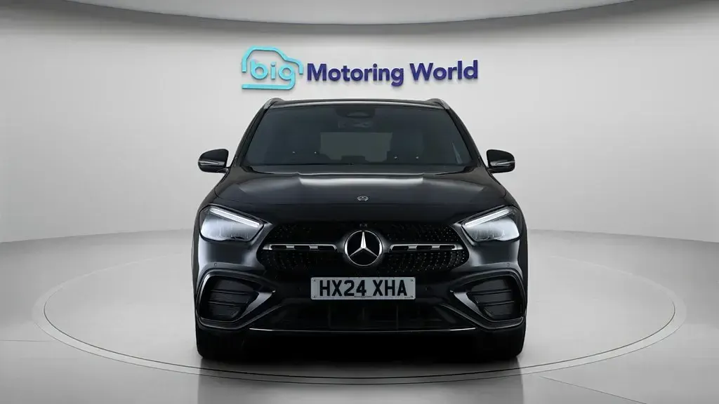 Used Mercedes GLA200 Executive 163 HP (119 kW) 2024 Black SUV