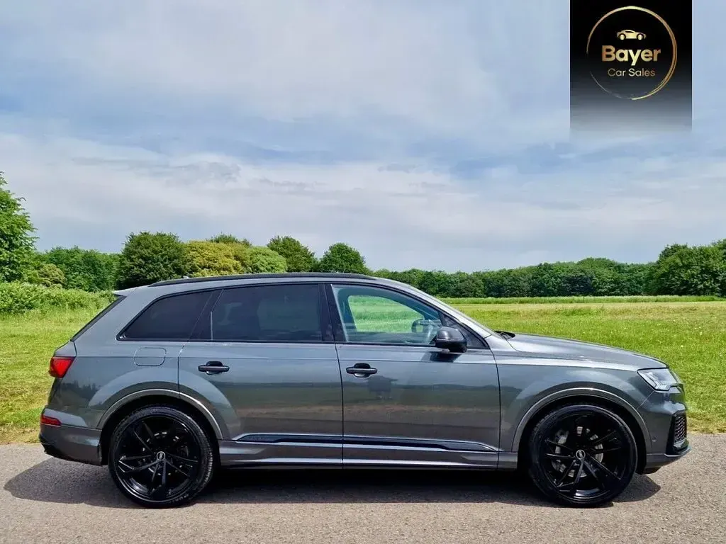 Used Audi Q7 Black Edition 340 HP (250 kW) 2021 Grey SUV