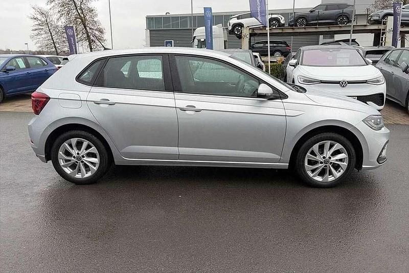 Used VW Polo Style 95 HP (69 kW) 2023 Silver Hatchback