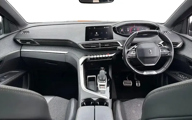 Used Peugeot 3008 Premium 131 HP (96 kW) 2019 Black SUV