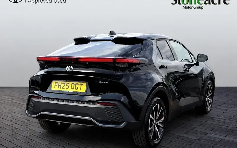Used Toyota C-HR Design 140 HP (102 kW) 2025 Black SUV