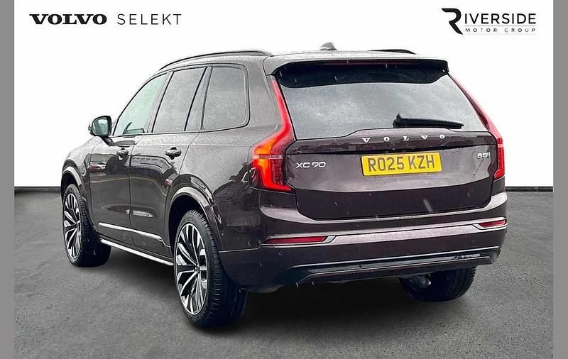 Usado Volvo XC90 Ultra 455 HP (334 kW) 2025 Vermelho SUV