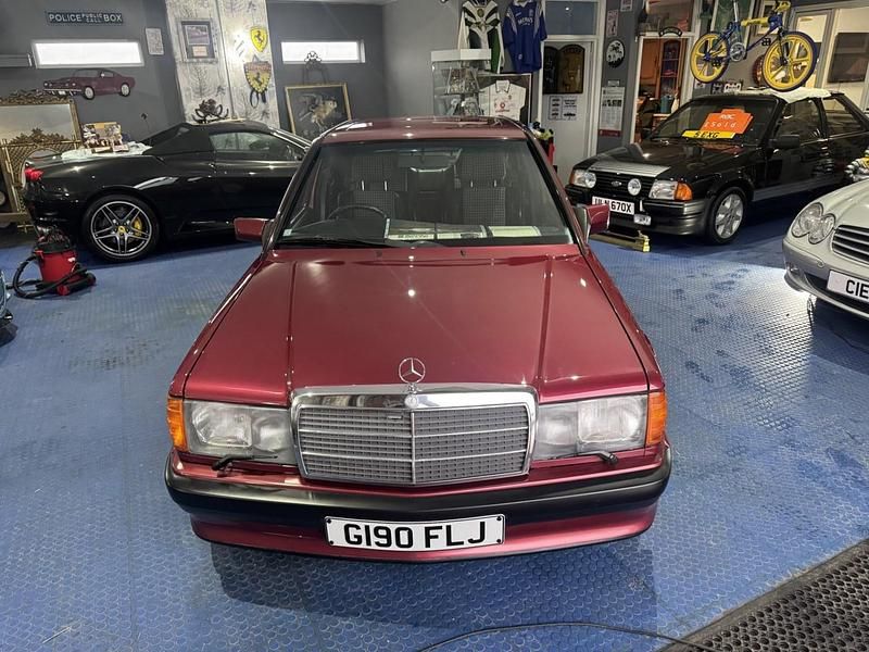 Used Mercedes 190 1990 Red Sedan