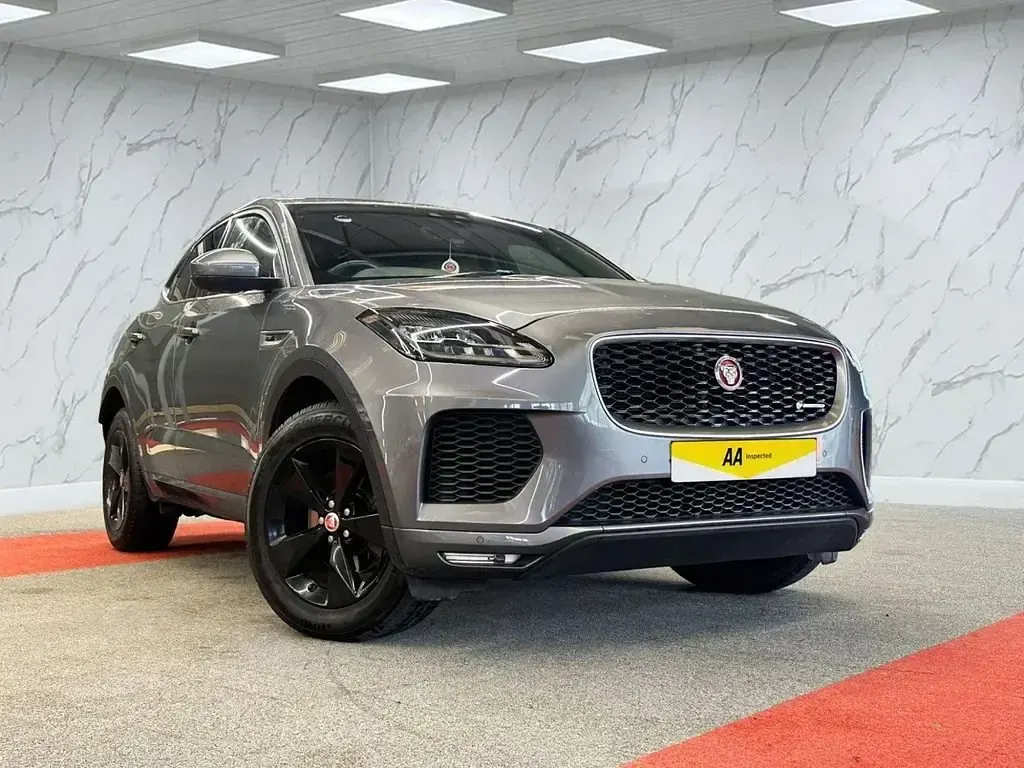 Begagnad Jaguar E-Pace R-Dynamic 180 HK (132 kW) 2019 Grå SUV