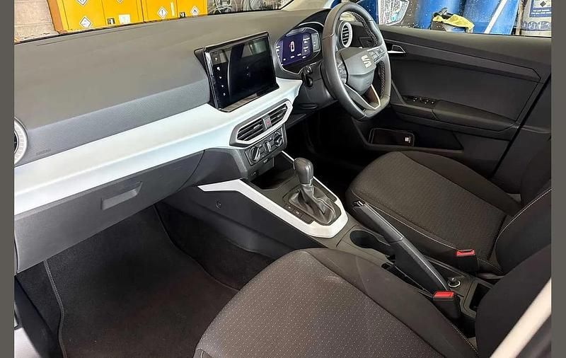 Used Seat Arona SE Technology 108 HP (79 kW) 2023 Blue SUV