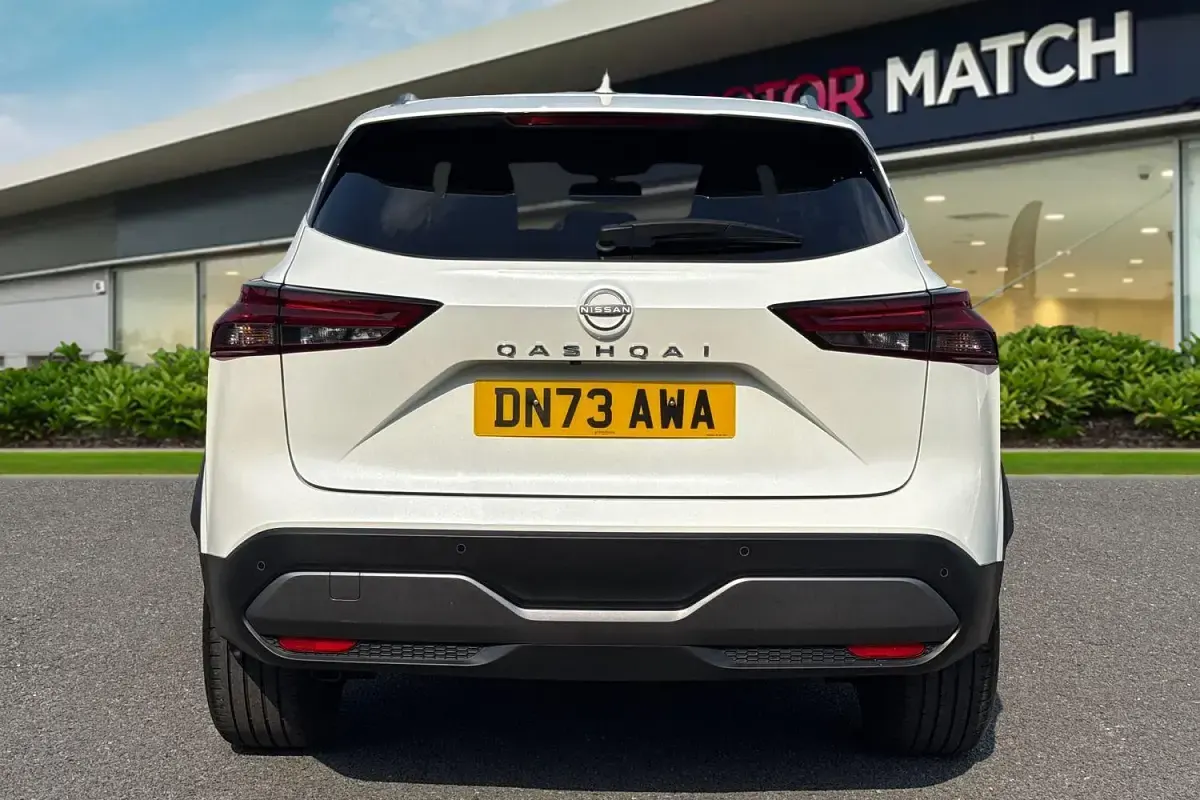 Used Nissan Qashqai N-Connecta 158 HP (116 kW) 2024 White SUV