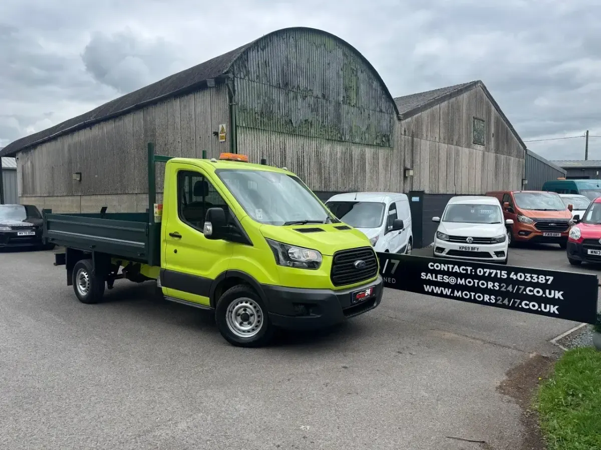 Used Ford Transit 130 HP (95 kW) 2018 Green Van