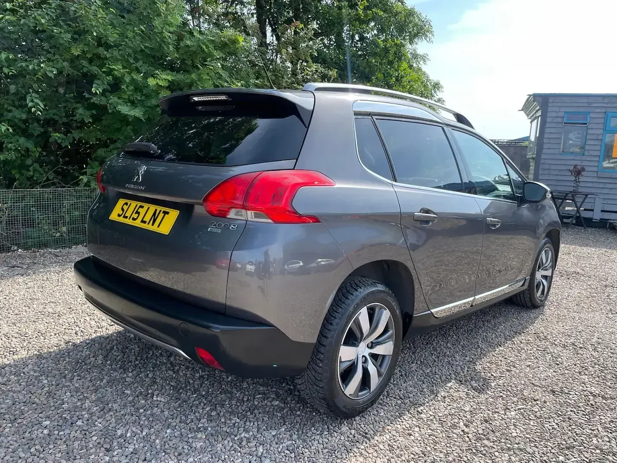 Used Peugeot 2008 Allure 115 HP (84 kW) 2015 Grey SUV