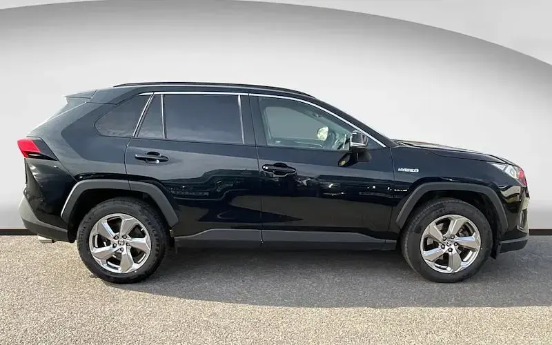 Used Toyota RAV4 Hybrid Design 218 HP (160 kW) 2025 SUV