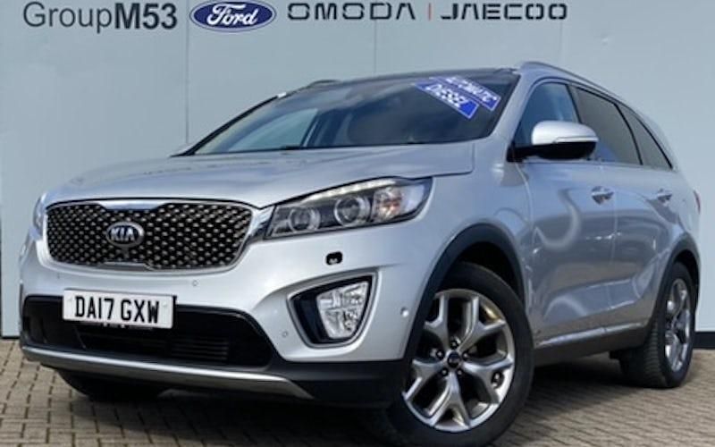 Used Kia Sorento 200 HP (147 kW) 2017 Silver SUV