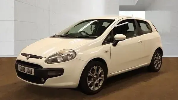 Używany Fiat Punto Evo 77 KM (56 kW) 2010 Biały Hatchback