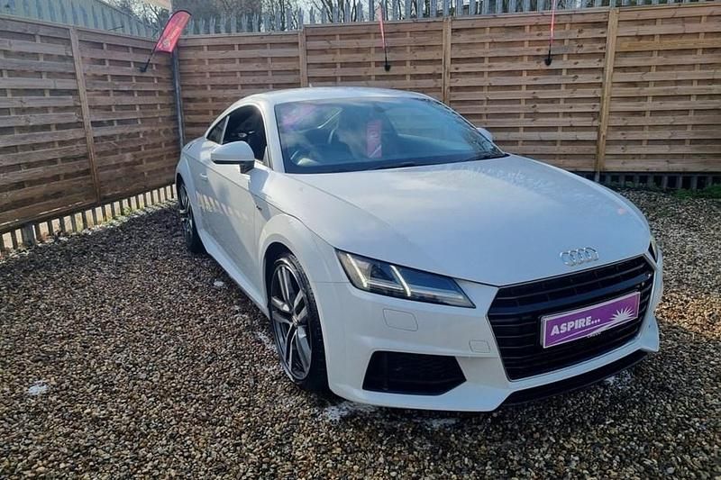 Used Audi TT S-Line 180 HP (132 kW) 2018 White Coupe
