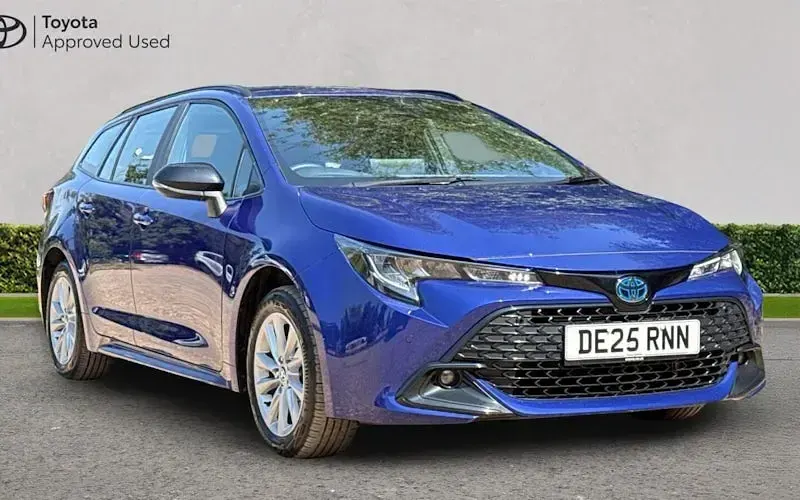 Used Toyota Corolla 140 HP (102 kW) 2025 Estate