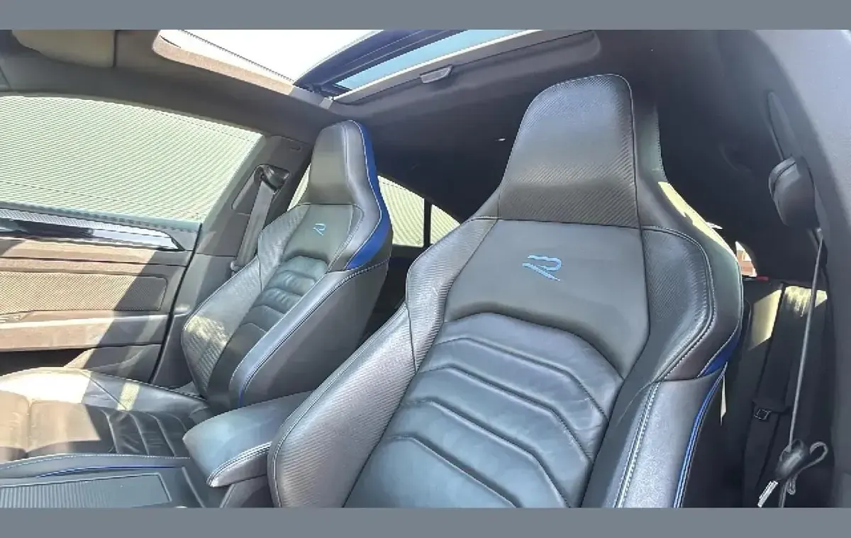 Used VW Arteon R 315 HP (231 kW) 2022 Blue Hatchback
