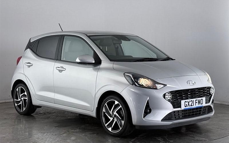 Used Hyundai i10 Premium 84 HP (61 kW) 2023 Hatchback